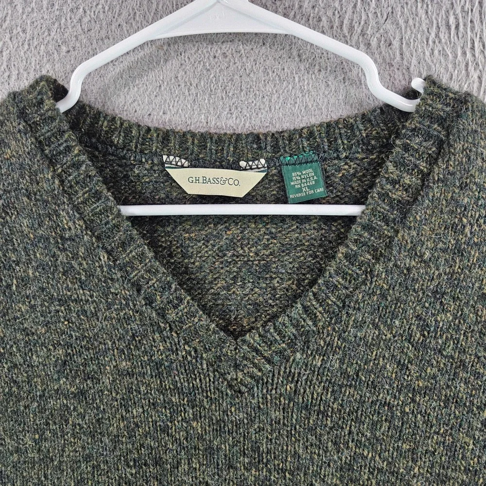 GH Bass Mens XL V-Neck Sweater Vest Dark Green Wool Blend Marl Made in USA